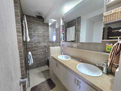 Apartamento de 4 alcobas en venta en Parcelaciones Pance, Cali, 135 m² · foto 14 de 20