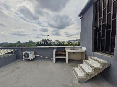 Apartaestudio en venta en El Refugio Los Cerros, Cali, 38 m² · foto 8 de 9