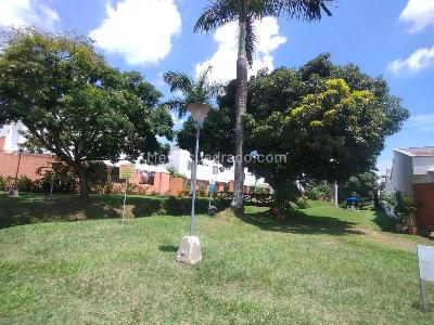 Casa de 4 alcobas en venta en Parcelaciones Pance, Cali, 365 m² · foto 4 de 20