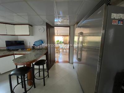 Casa de 4 alcobas en venta en Parcelaciones Pance, Cali, 400 m² · foto 4 de 15