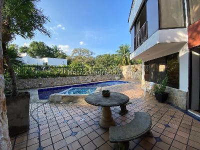 Casa de 4 alcobas en venta en Parcelaciones Pance, Cali, 400 m² · foto 14 de 15