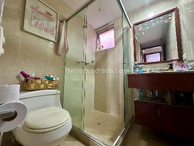 Apartamento de 2 alcobas en venta en Oeste Cristales, Cali, 66 m² · foto 11 de 18