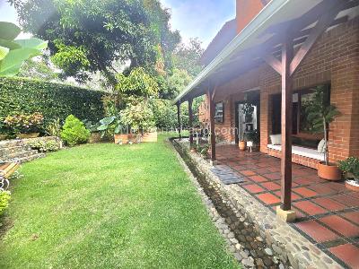 Casa de 4 alcobas en venta en Pance Av La Maria, Cali, 800 m² · foto 2 de 20