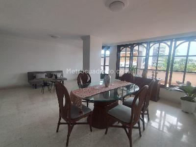 Apartamento en venta en Las Americas, Cali · foto 2 de 17