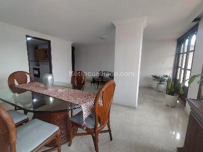 Apartamento en venta en Las Americas, Cali · foto 3 de 17