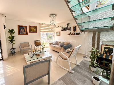 Casa de 4 alcobas en venta en Altos De Guadalupe, Cali, 150 m² · foto 1 de 20