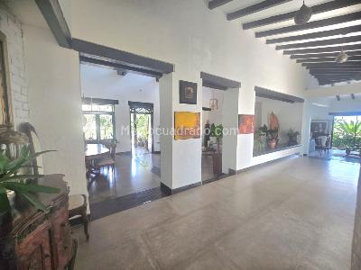 Casa de 4 alcobas en arriendo en Ciudad Jardin, Cali, 1500 m² · foto 16 de 20
