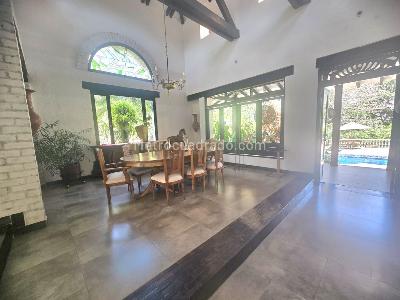 Casa de 4 alcobas en arriendo en Ciudad Jardin, Cali, 1500 m² · foto 4 de 20