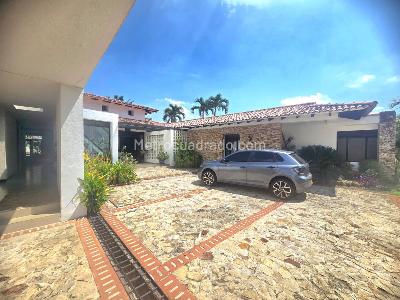 Casa de 4 alcobas en arriendo en Ciudad Jardin, Cali, 1500 m² · foto 20 de 20