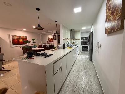 Apartamento de 4 alcobas en venta en Portal De La Esta Estación, Cali, 175 m² · foto 4 de 13