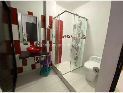 Casa de 5 alcobas en venta en Valle Del Lili, Cali, 300 m² · foto 16 de 20