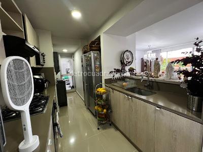 Apartamento de 3 alcobas en venta en Valle Del Lili, Cali, 84 m² · foto 12 de 20
