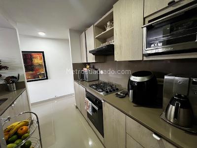 Apartamento de 3 alcobas en venta en Valle Del Lili, Cali, 84 m² · foto 13 de 20
