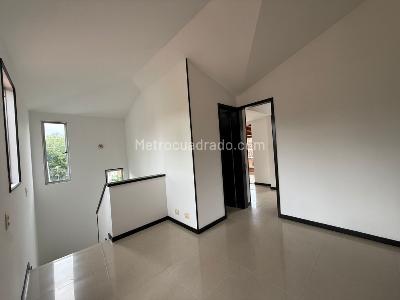 Casa de 4 alcobas en venta en Ciudad Jardin, Cali, 149 m² · foto 19 de 20
