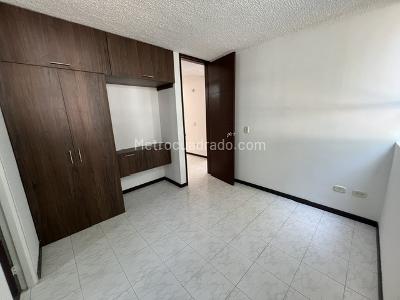Apartamento de 3 alcobas en venta en Valle Del Lili, Cali, 51 m² · foto 13 de 20