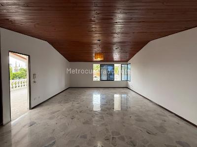 Casa de 4 alcobas en venta en Ciudad Jardin, Cali, 700 m² · foto 7 de 20