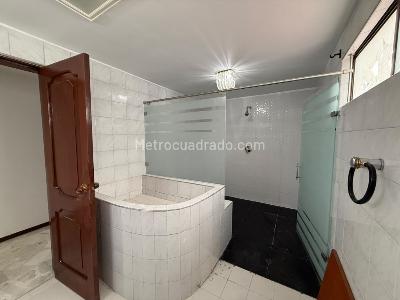 Casa de 4 alcobas en venta en Ciudad Jardin, Cali, 700 m² · foto 9 de 20