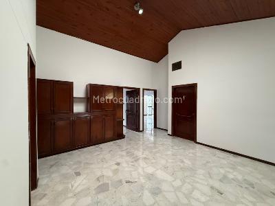 Casa de 4 alcobas en venta en Ciudad Jardin, Cali, 700 m² · foto 12 de 20