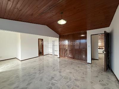 Casa de 4 alcobas en venta en Ciudad Jardin, Cali, 700 m² · foto 14 de 20