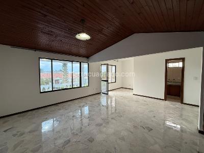 Casa de 4 alcobas en venta en Ciudad Jardin, Cali, 700 m² · foto 15 de 20