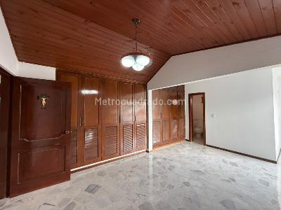 Casa de 4 alcobas en venta en Ciudad Jardin, Cali, 700 m² · foto 18 de 20