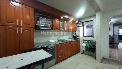 Casa de 3 alcobas en venta en Villa Alsacia, Bogotá, 130 m² · foto 2 de 20