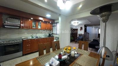 Casa de 3 alcobas en venta en Villa Alsacia, Bogotá, 130 m² · foto 3 de 20
