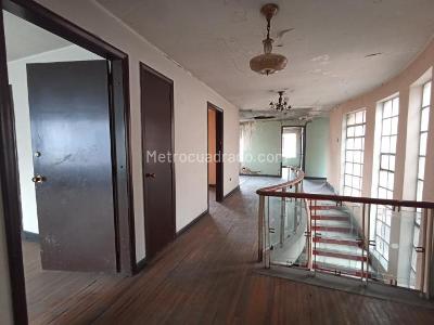 Casa en venta en San Luis, Bogotá · foto 10 de 12