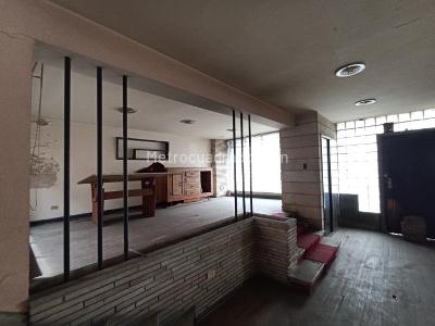 Casa en venta en San Luis, Bogotá · foto 4 de 12