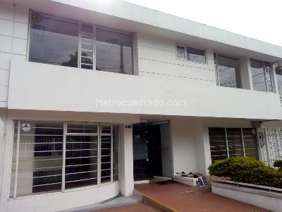Casa de 5 alcobas en arriendo en Suba Pasadena, Bogotá, 550 m² · foto 2 de 18