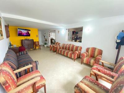 Casa de 5 alcobas en venta en Barrios Unidos Polo Club, Bogotá, 360 m² · foto 5 de 20