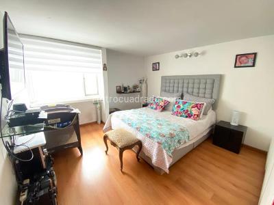 Casa de 5 alcobas en venta en Barrios Unidos Polo Club, Bogotá, 360 m² · foto 7 de 20