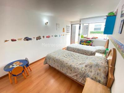 Casa de 5 alcobas en venta en Barrios Unidos Polo Club, Bogotá, 360 m² · foto 8 de 20