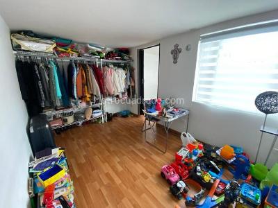 Casa de 5 alcobas en venta en Barrios Unidos Polo Club, Bogotá, 360 m² · foto 14 de 20