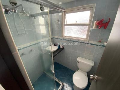 Casa de 5 alcobas en venta en Barrios Unidos Polo Club, Bogotá, 360 m² · foto 17 de 20