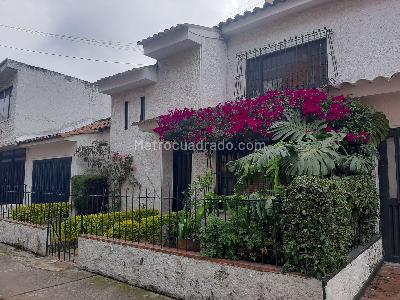 Casa de 3 alcobas en venta en Suba Batan, Bogotá, 153 m² · foto 2 de 16