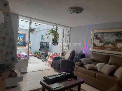 Casa de 3 alcobas en venta en Suba Batan, Bogotá, 153 m² · foto 4 de 16
