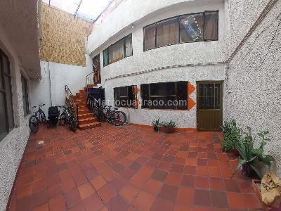 Casa de 5 alcobas en venta en Carvajal, Bogotá, 210 m² · foto 2 de 8