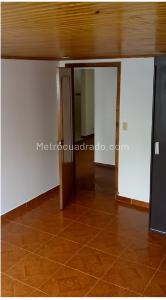 Casa de 5 alcobas en venta en Carvajal, Bogotá, 210 m² · foto 4 de 8