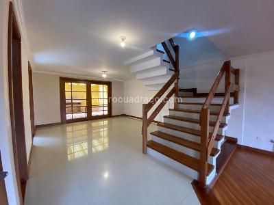 Casa de 4 alcobas en venta en Chia, Chía, 259 m² · foto 2 de 20