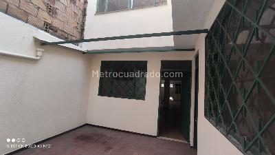 Casa de 5 alcobas en venta en Kennedy Floralia I Y Ii Sector, Bogotá, 260 m² · foto 7 de 20