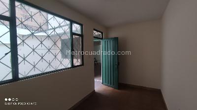 Casa de 5 alcobas en venta en Kennedy Floralia I Y Ii Sector, Bogotá, 260 m² · foto 8 de 20