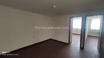 Casa de 5 alcobas en venta en Kennedy Floralia I Y Ii Sector, Bogotá, 260 m² · foto 16 de 20