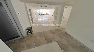 Casa de 5 alcobas en venta en Polo Club, Bogotá, 317 m² · foto 6 de 20