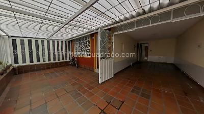 Casa en venta en Santa Isabel, Bogotá · foto 2 de 20
