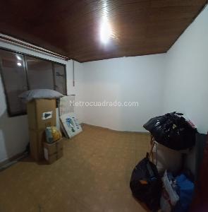 Casa de 5 alcobas en venta en Ciudad Kennedy Central, Bogotá, 240 m² · foto 12 de 20
