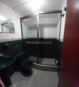 Casa de 5 alcobas en venta en Ciudad Kennedy Central, Bogotá, 240 m² · foto 17 de 20