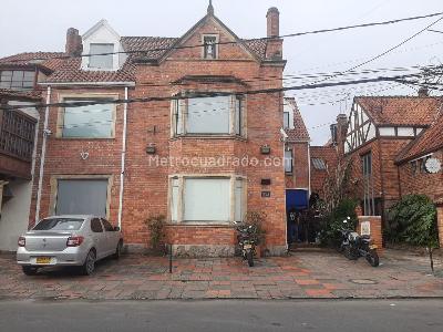 Casa en venta en Quinta Camacho, Bogotá · foto 2 de 10