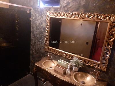 Casa en venta en Quinta Camacho, Bogotá · foto 6 de 10