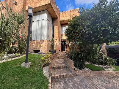 Casa de 4 alcobas en venta en Suba Sotileza, Bogotá, 398 m² · foto 2 de 20